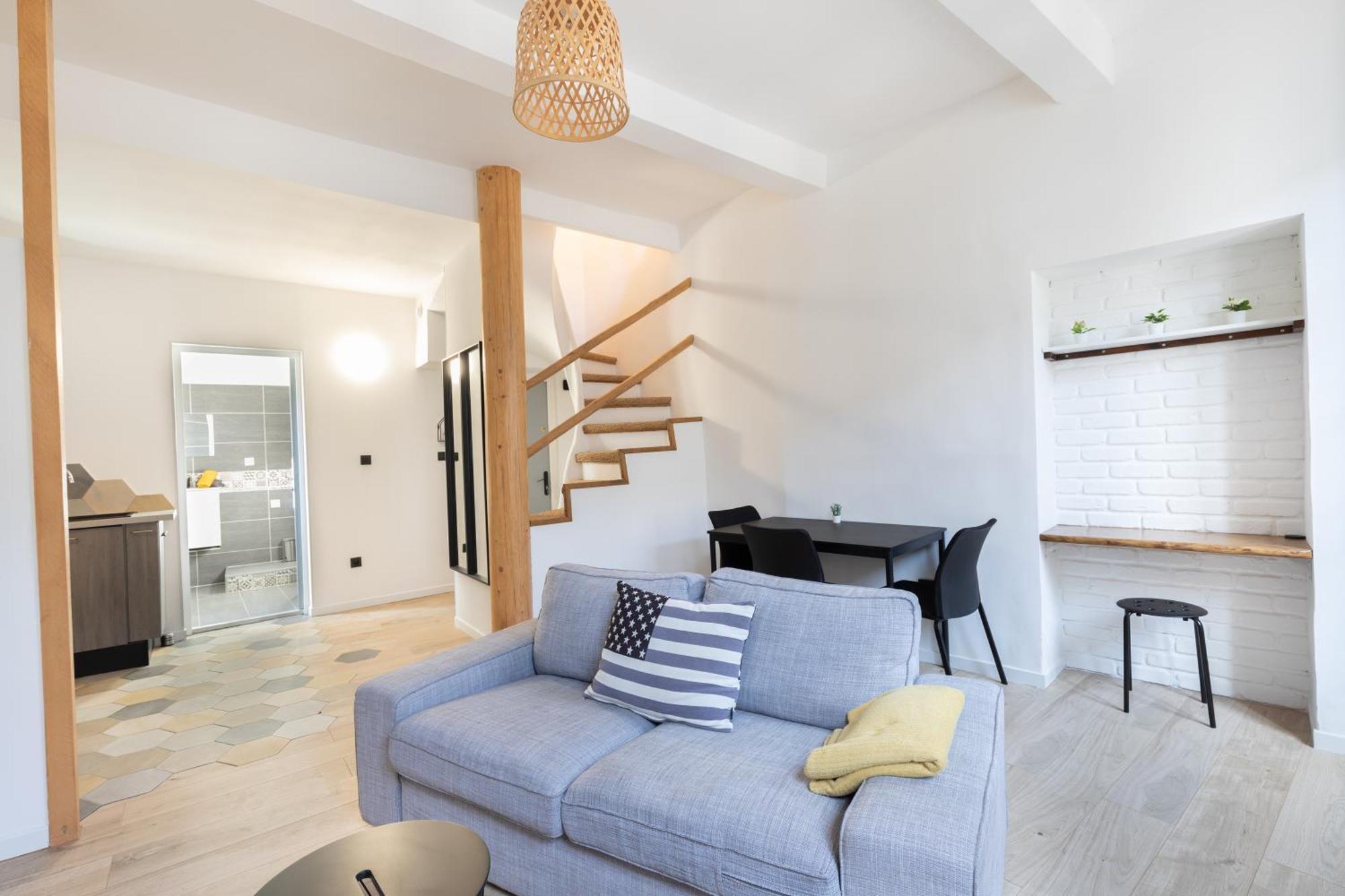 شقة Le Duplex - Hypercentre - Wifi كارْبُنْترا المظهر الخارجي الصورة